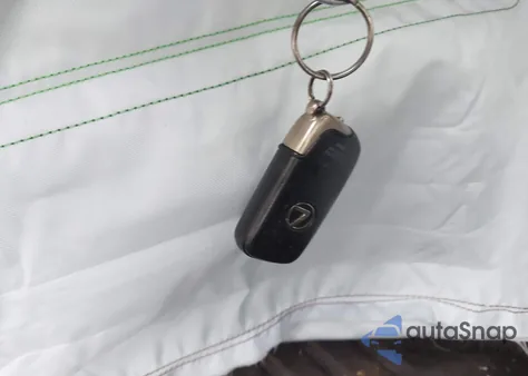 2010 Lexus Is 250 z USA, uszkodzony, nr VIN JTHBF5C28A5128832